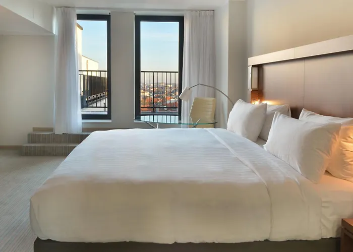 Отель Courtyard By Marriott Eu