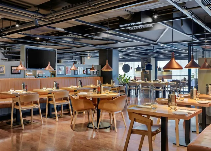 Courtyard By Marriott Eu Отель