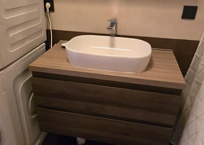 Strelitzyahouse Апартаменты Брюссель