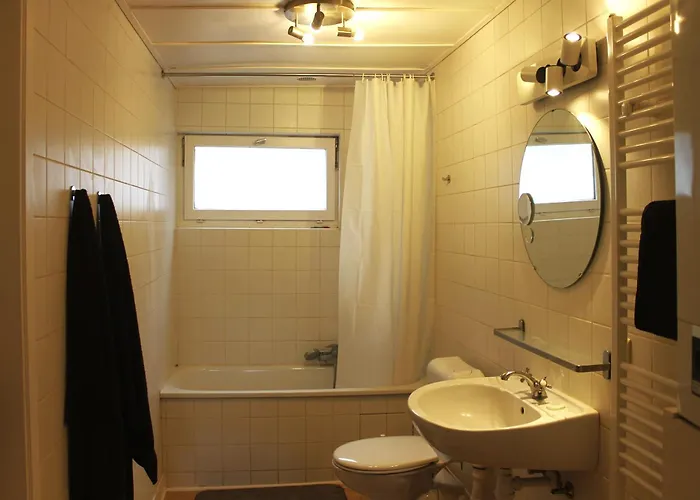 Madame Ii Apartment *