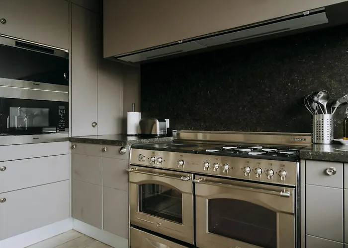 Magnificent Loft - 3 Bedroom Duplex Apartament *