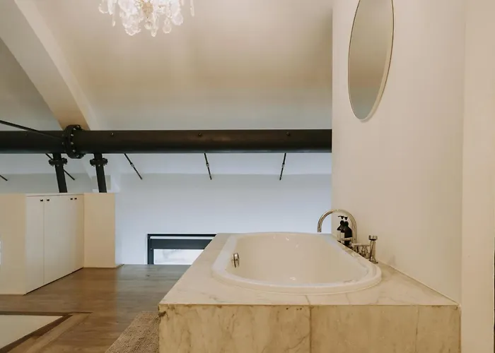 Apartament Magnificent Loft - 3 Bedroom Duplex Bruksela