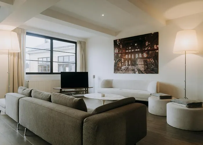 Magnificent Loft - 3 Bedroom Duplex Apartament