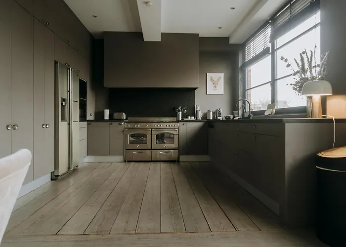 Magnificent Loft - 3 Bedroom Duplex Bruksela