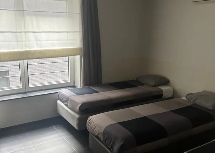 Charming With Balcony Views Apartment