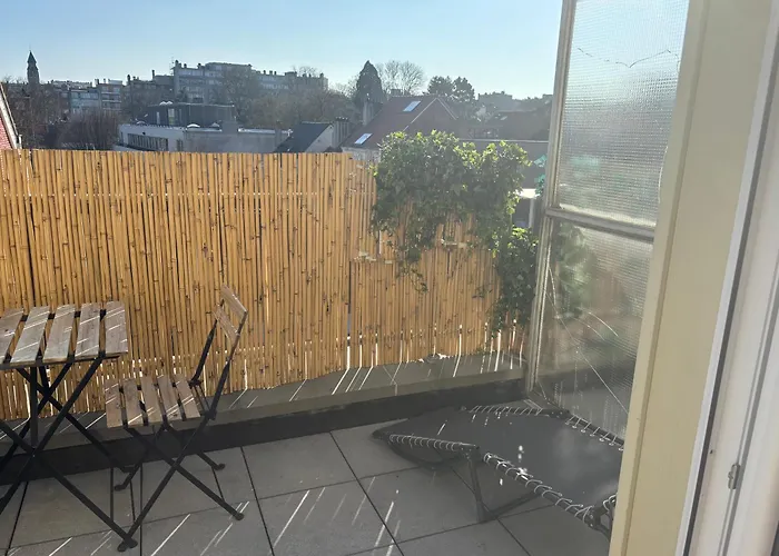 Bright Close To Everything! * Brussel