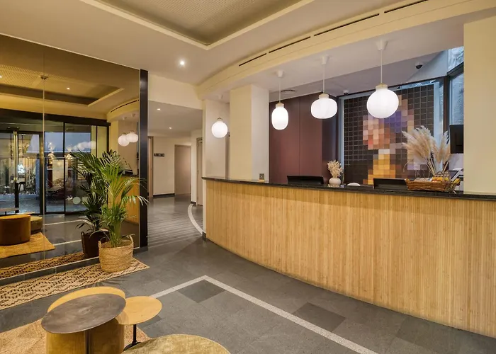 Alma Grand Place 酒店 3*