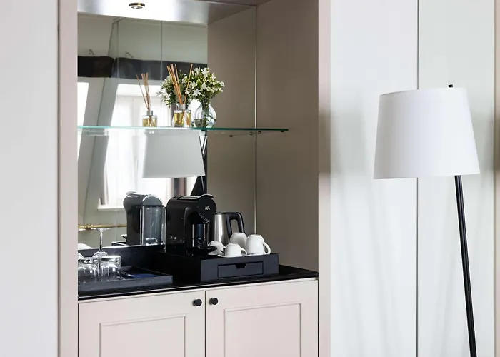 Nh Carrefour De L'europe 4*