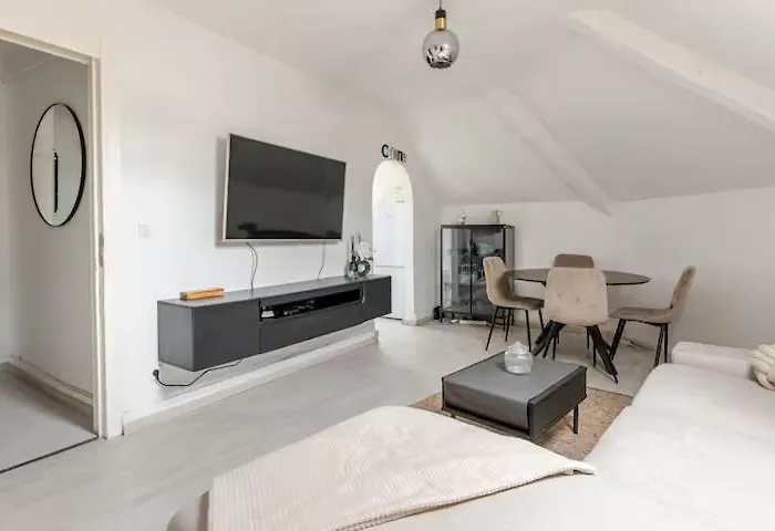 Apartment Elegant In Chatelain Ixelles Brüssel