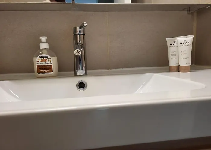 Eu Quarter Appartamento *