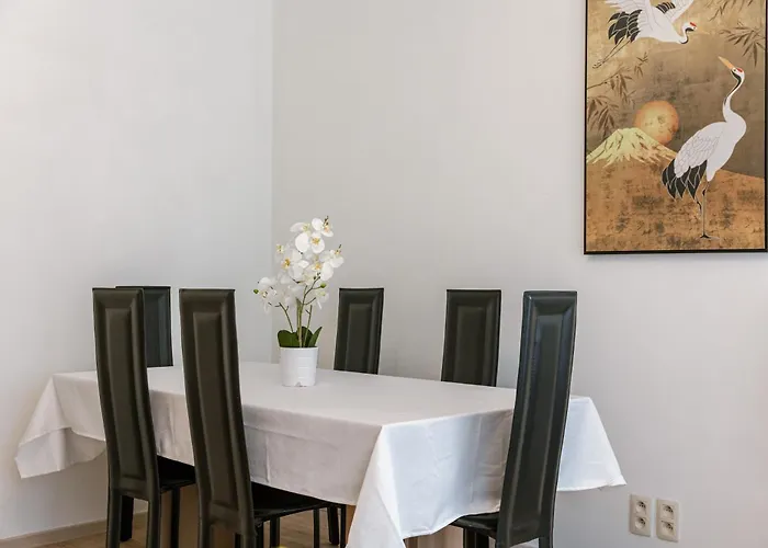 Cozy Atomium Expo Brussels