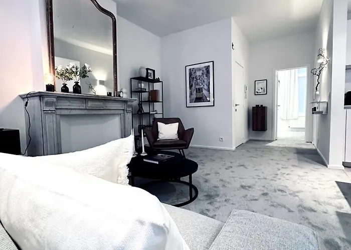 Magnificent In Sablon Appartamento *