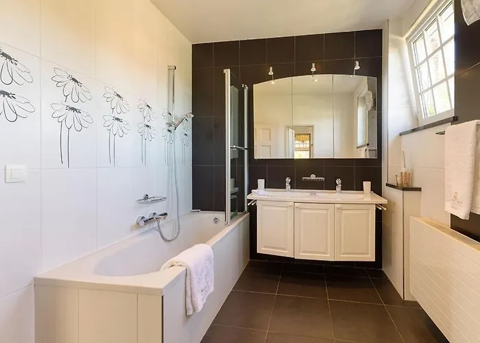 The Castle Вилла *