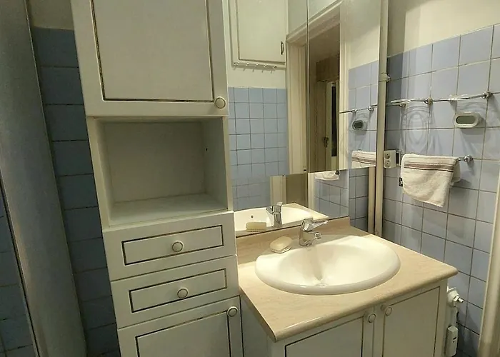 Large 1st Floor Apartment, Schaerbeek,