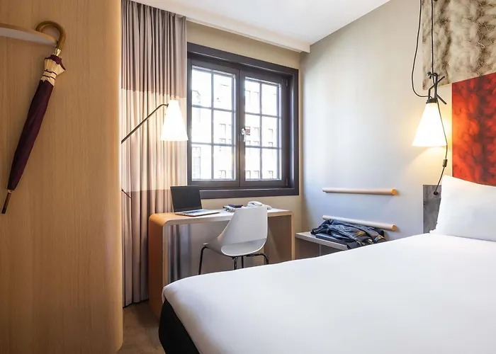 Ibis Off Grand'place Hotel