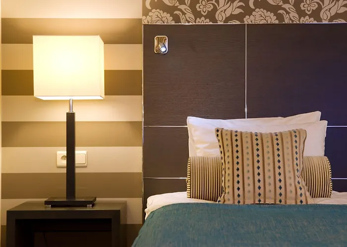 布里斯托尔斯蒂芬妮松恩酒店 4*