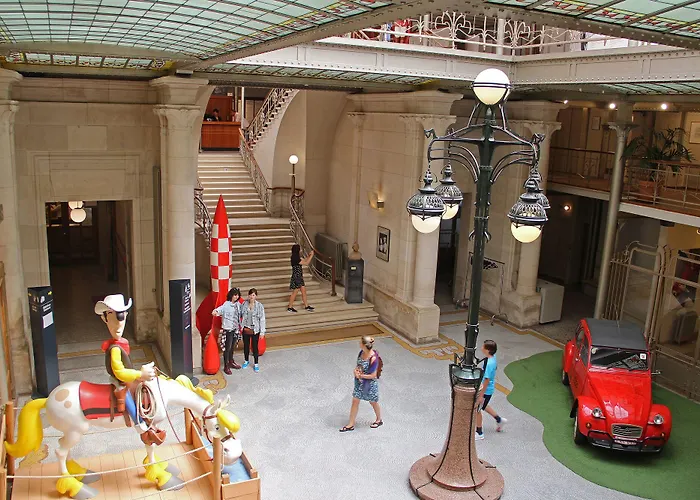 Ibis Off Grand'place Hotel 3*