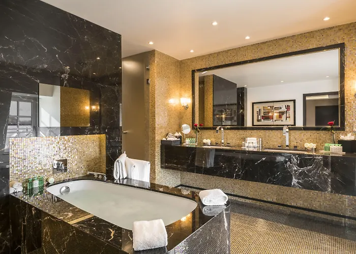 Warwick - Grand Place 4*