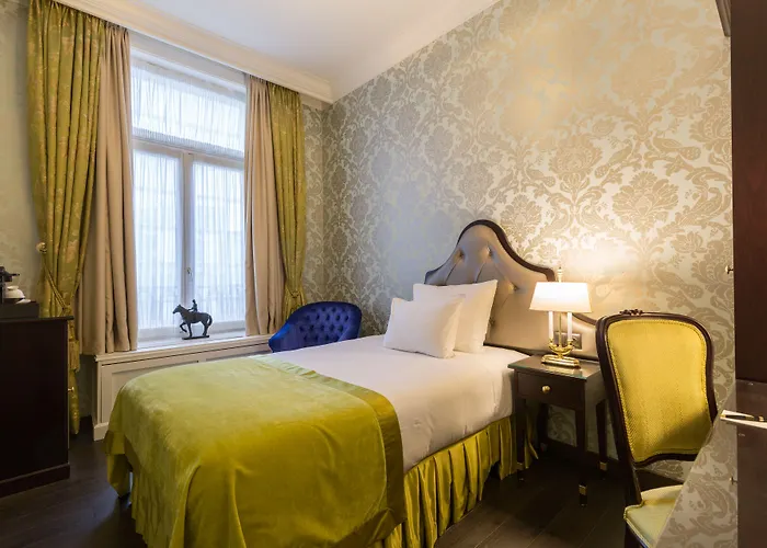 Hotel Stanhope By Thon 5*