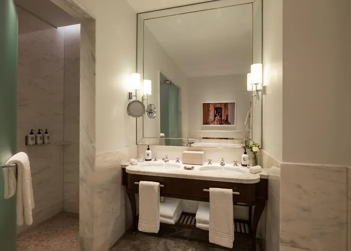 酒店 Corinthia Grand Astoria 5*