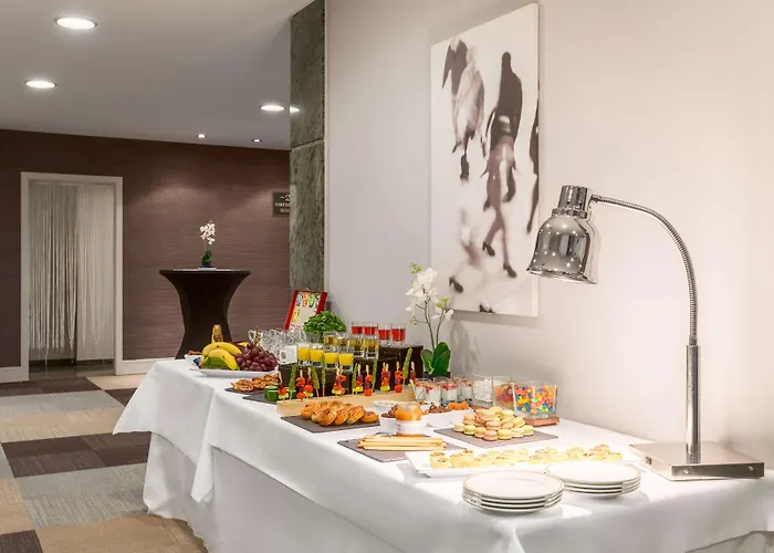 Otel Nh Carrefour De L'europe 4*