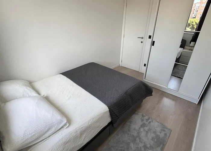 Stylish, Modern & Spacious In Appartement *