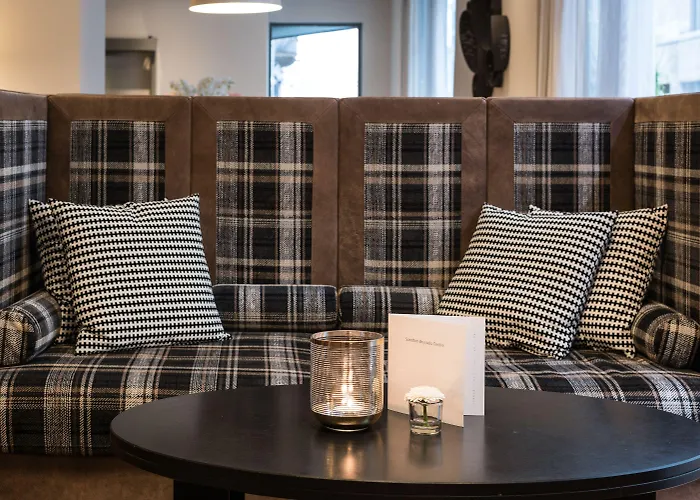 Hotel Pillows Centre 4*