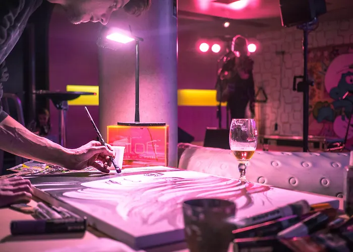 Hotel Pestana Schuman 3*