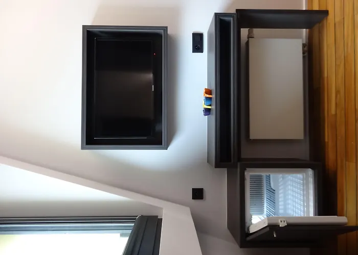 Hostel Sleep Well Youth *