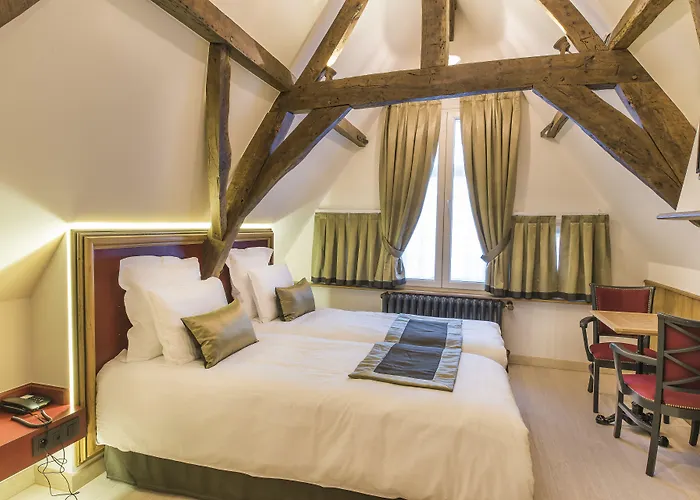 Agora Grand Place 3*