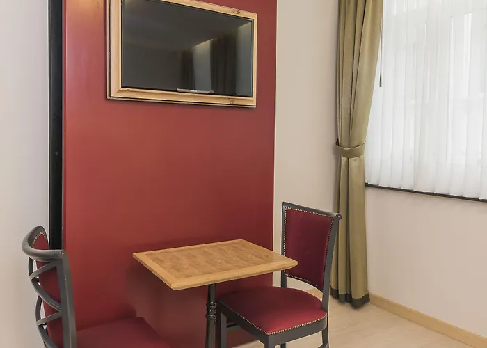 Agora Grand Place 3* Brussels