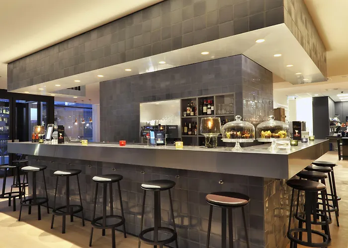 Отель Courtyard By Marriott Eu 4*