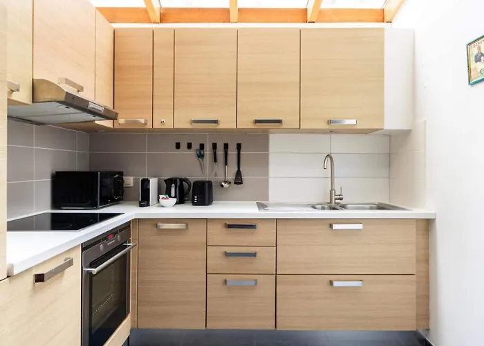 Cosy Eu - Central, Parking, Terrace Apartmán