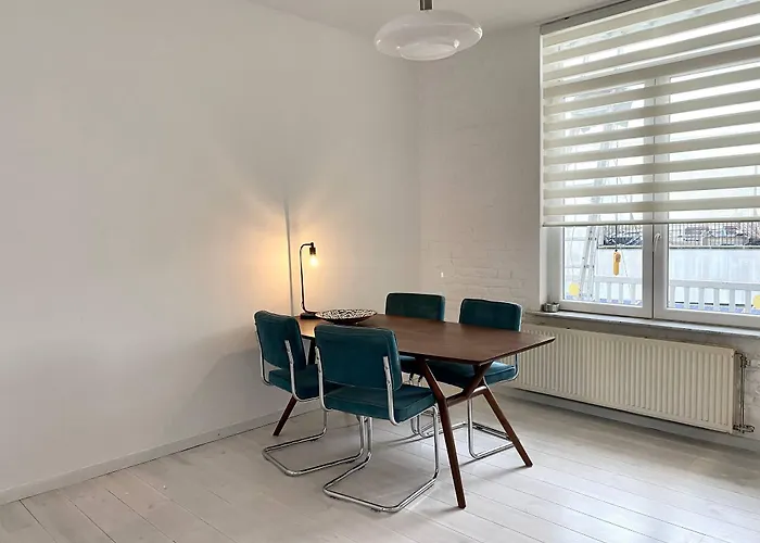 Wit Ii, Near Metro, Train N7670 アパート *