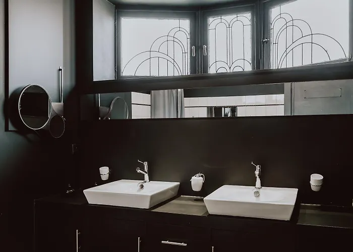 Szálloda Lenoir 96 3*