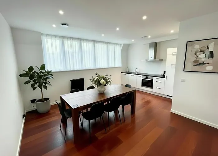 At Universite Libre De * Bruxelles