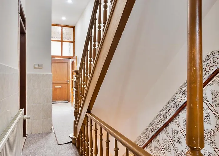 Et Dans Un Immeuble بروكسل