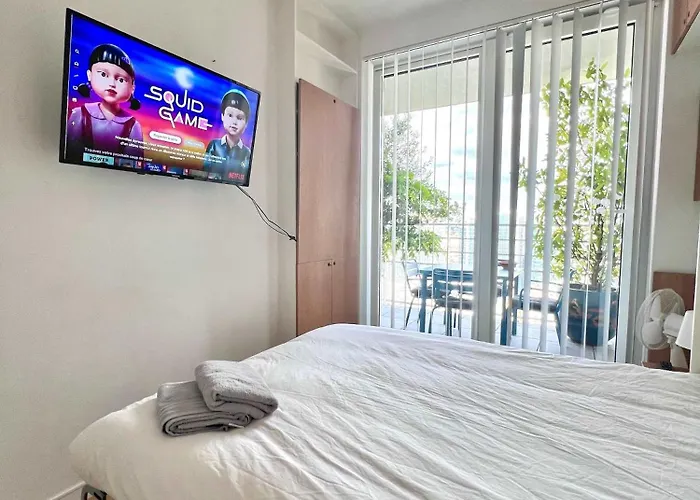 B&B Luxury Skyline Penthouse In 220 M2 Of Elegance 4*