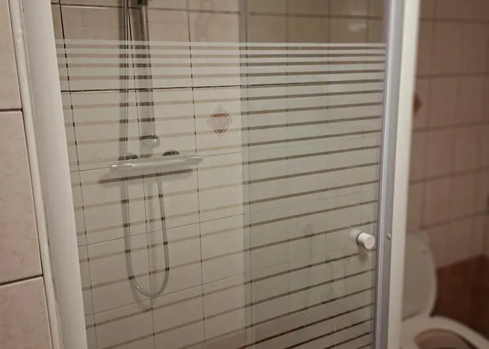 Et Dans Un Immeuble بروكسل