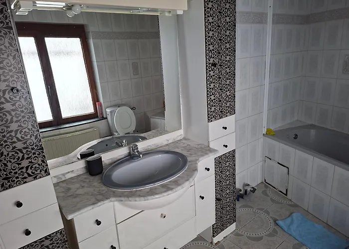 Et Dans Un Immeuble * بروكسل