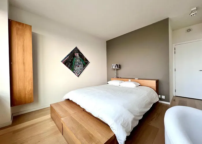 Skyline Penthouse 220 M2 Of Refined Elegance