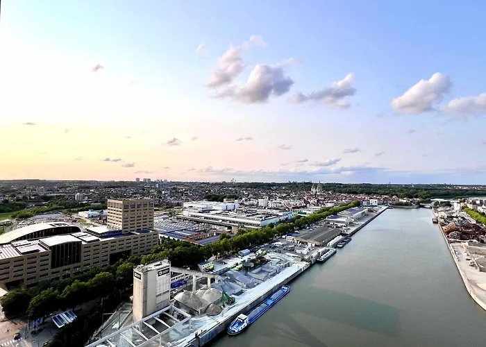 Skyline Penthouse 220 M2 Of Refined Elegance Brüksel