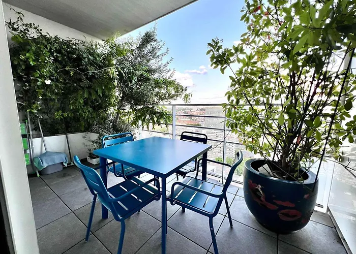 Luxury Skyline Penthouse In 220 M2 Of Elegance 4*