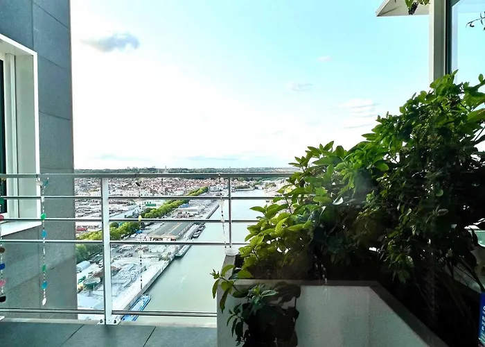 Skyline Penthouse 220 M2 Of Refined Elegance