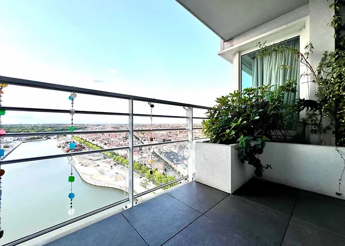 Skyline Penthouse 220 M2 Of Refined Elegance Bed and Breakfast 4*