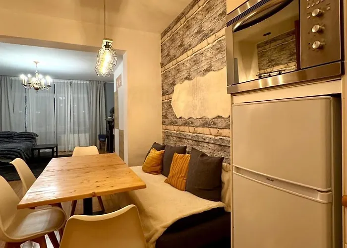 The Cozy Louise Nest شقة *