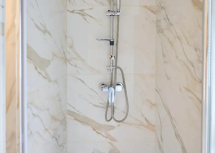 Gallery Louise 2 Апартаменты