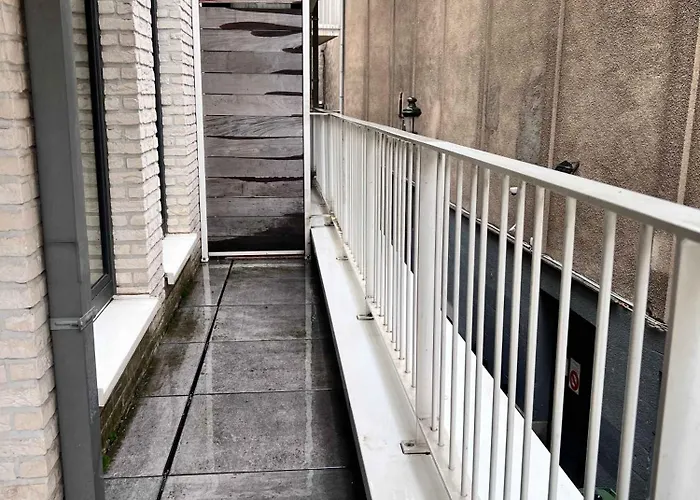 Lovely With Balcony By Grand Place For 4