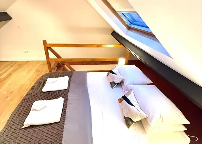 Eu District Loft Bruksela