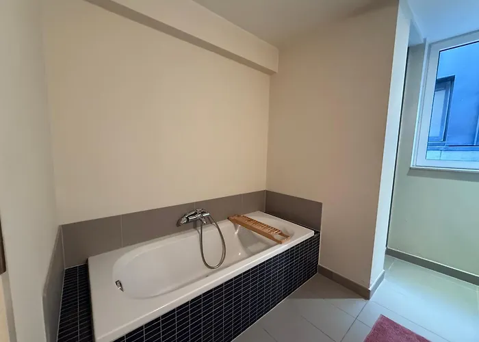 Apartmán With 2 Bedrooms - Sleeps 6 *